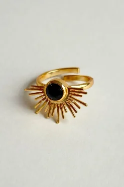 Anillo Dorado Ajustable Con Diseño De Sol Y Onyx Negra
