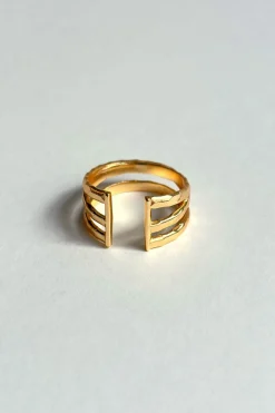 Anillo Dorado Ajustable Con Diseño De Tres Argollas