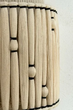 Aplique De Pared De Yute Y Algodón Con Detalles Negros