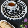 Bandeja De Resina Redonda Con Diseño De Flores Blancas Y Negras