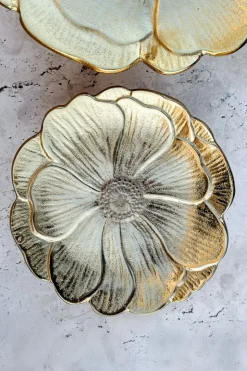 Base Con Diseño De Flor Dorada Grande