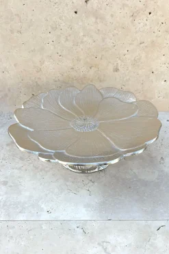 Base Con Diseño De Flor Plateada Grande
