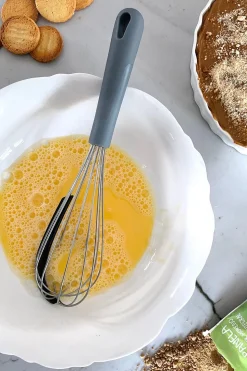 Batidor Con Espátula Integrada