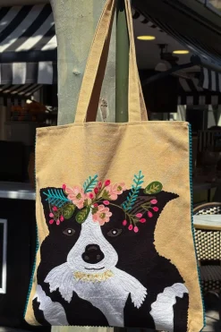 Bolsa Bordada A Mano Con Diseño De Perro Beige