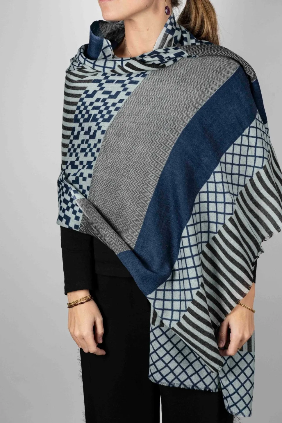 Bufanda De Lana Con Diseño Geométrico Azul