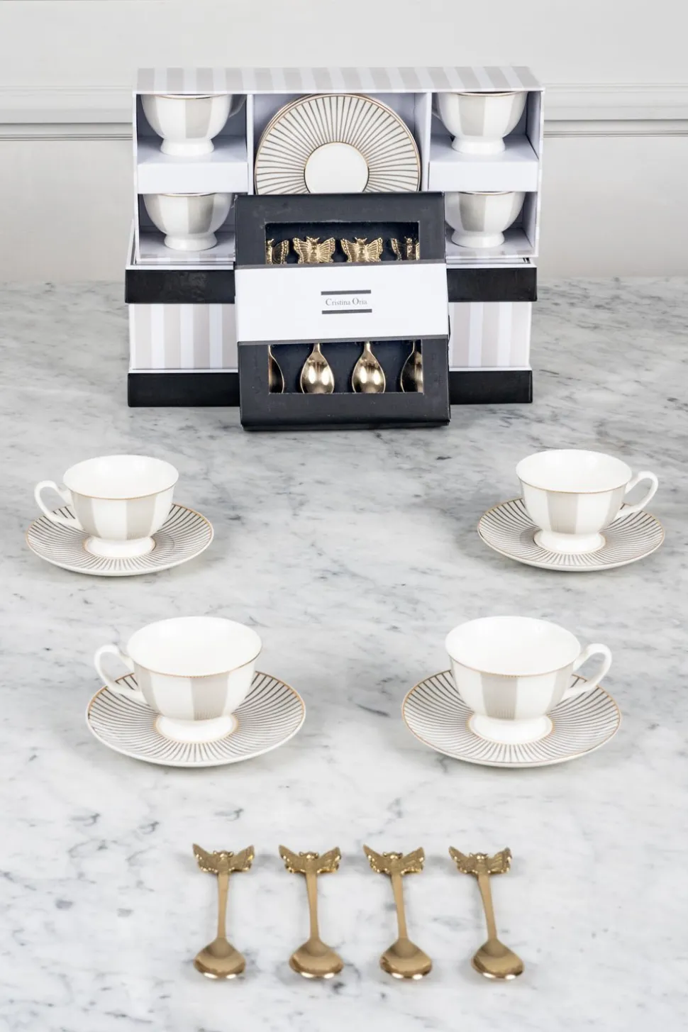 Caja De Regalo Tazas Espresso Grises Y Cucharitas De Bronce