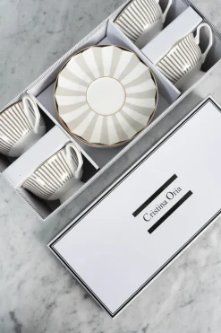 Caja De Regalo Tazas Y Platos Blanca Y Gris Cristina Oria
