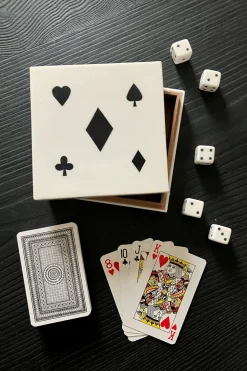 Caja De Resina Con Baraja Y Dados