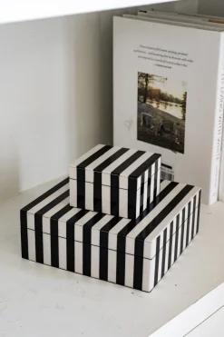 Caja Decorativa Mini De Resina Cuadrada Con Diseño De Rayas Blancas Y Negras
