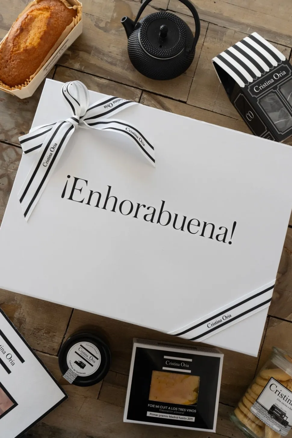 Caja Recién Mamá Aperitivo Premium & Vajilla Infantil CO