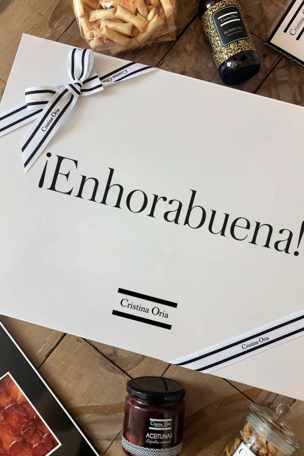 Caja Recién Mamá Súper Especial & Peluche Conejo Marrón CO