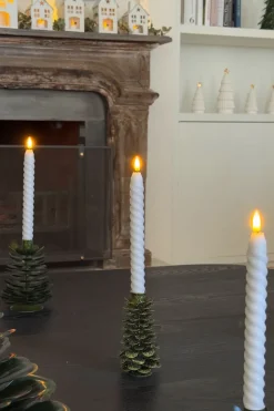 Candelabro De Hierro Con Diseño De Árbol Verde Y Purpurina