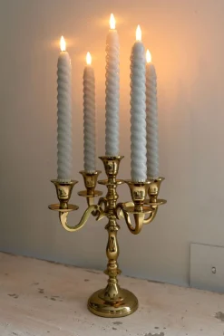 Candelabro Dorado De Latón Con Cinco Soportes Para Velas