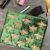 Cartera De Terciopelo Verde Con Abejas Bordadas