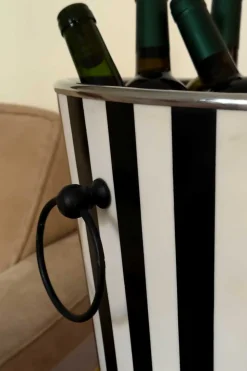 Champanera De Resina Con Diseño De Rayas Blancas Y Negras