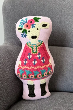 Cojín Bordado Diseño Vaca