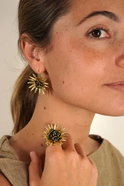 Combinación Anillo & Pendientes Dorados Diseño Girasoles Negros