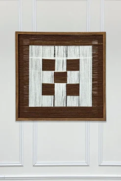 Cuadro Con Diseño Geométrico En Blanco Y Marrón