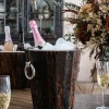 Cubitera Alta Con Revestimiento Rústico De Madera Oscura