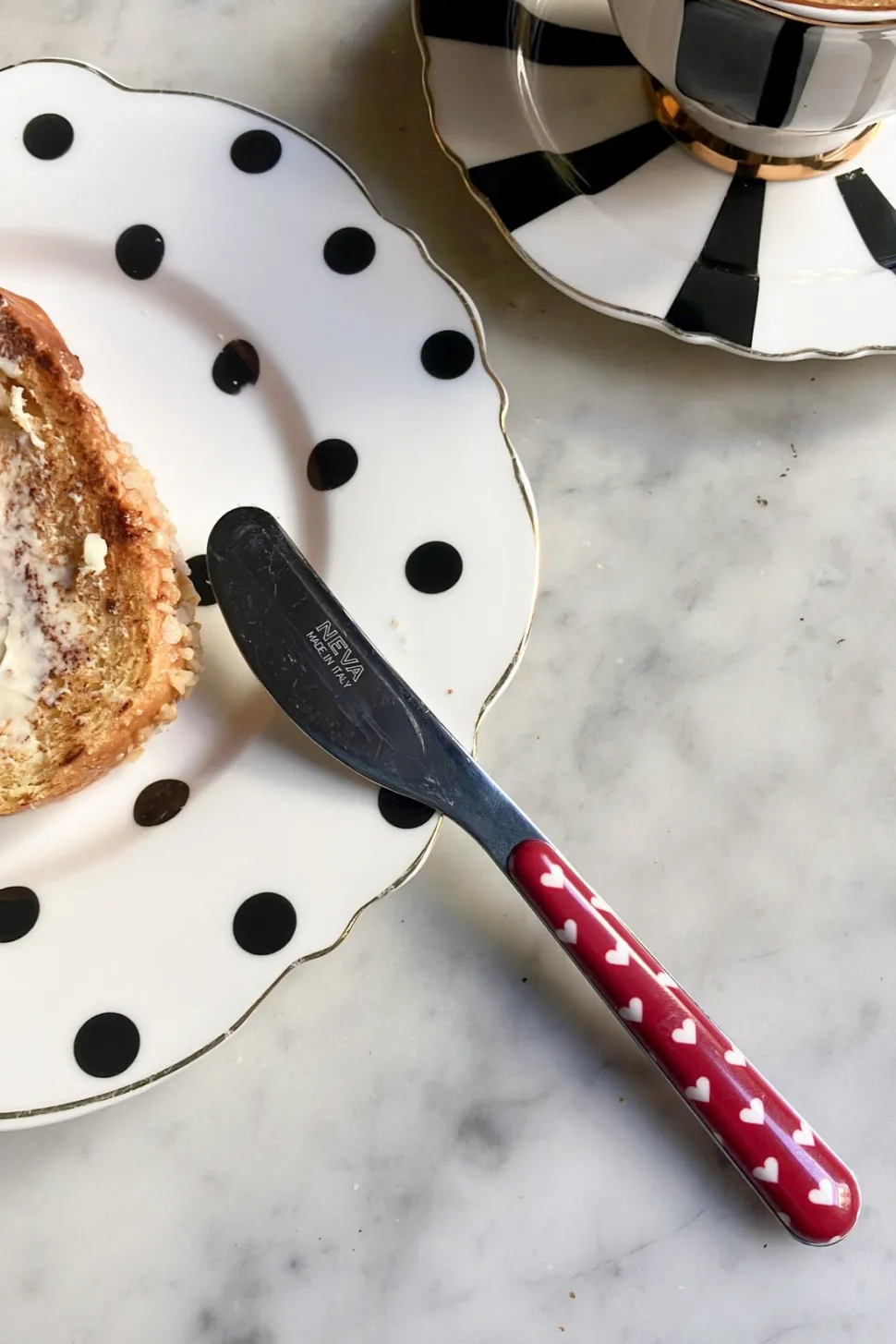 Cuchillo Con Diseño De Corazones