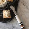 Cuchillo De Foie De Mármol Y Detalle De Madera