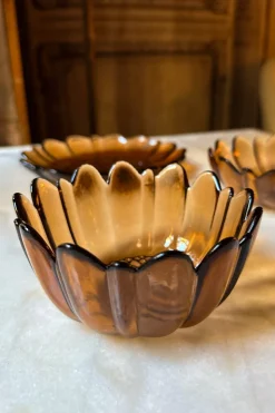 Cuenco De Cristal Con Diseño De Flor Irregular Ámbar