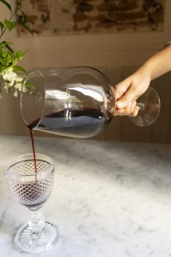 Decantador Con Forma De Copa De Vino