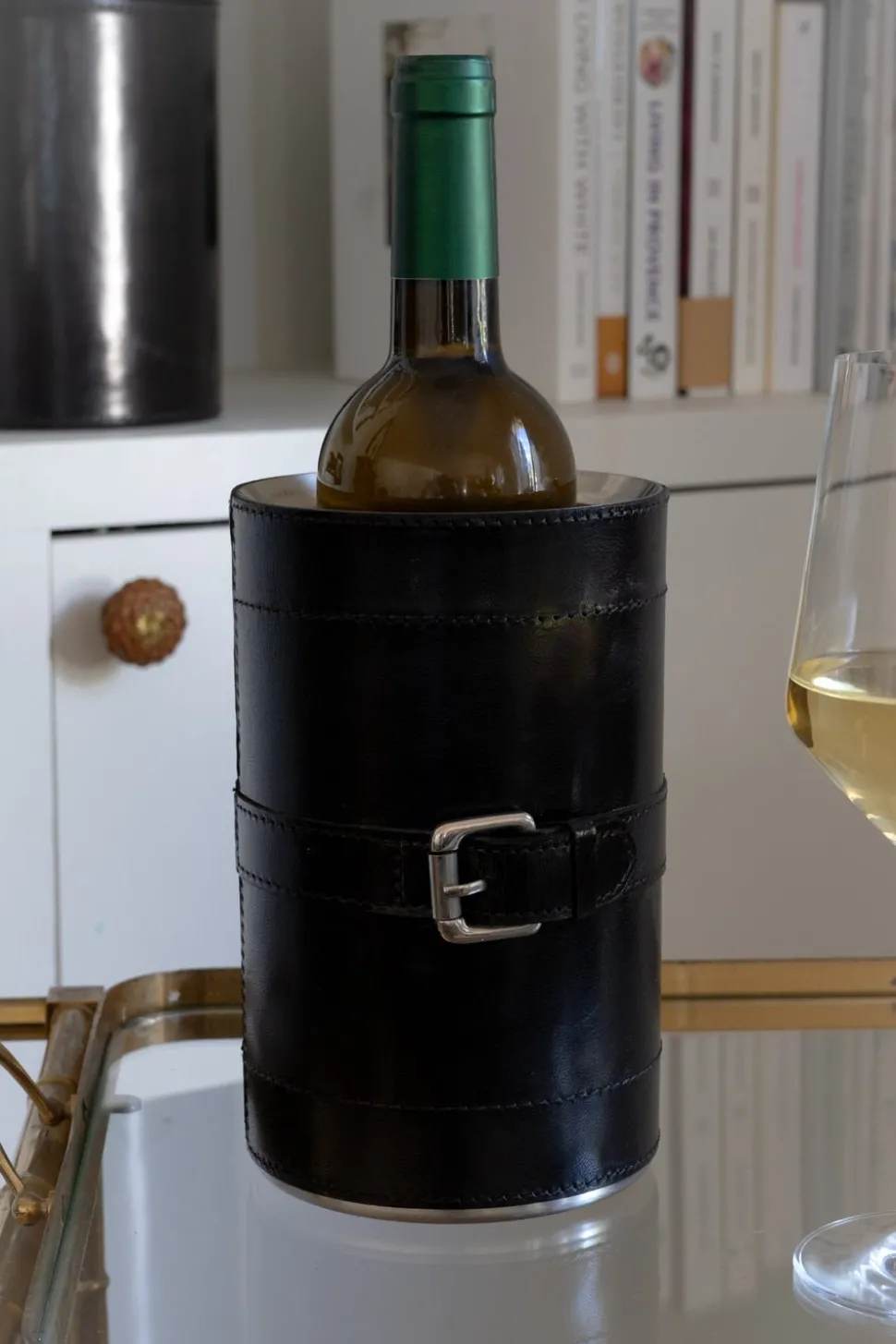 Enfriador De Botellas De Cuero Negro Con Detalle De Hebilla