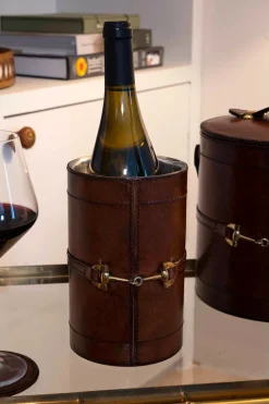 Enfriador De Botellas De Cuero Con Detalle De Hierro De Caballo