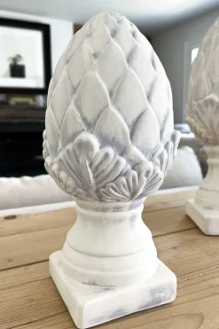 Figura Decorativa Con Diseño De Alcachofa Blanca