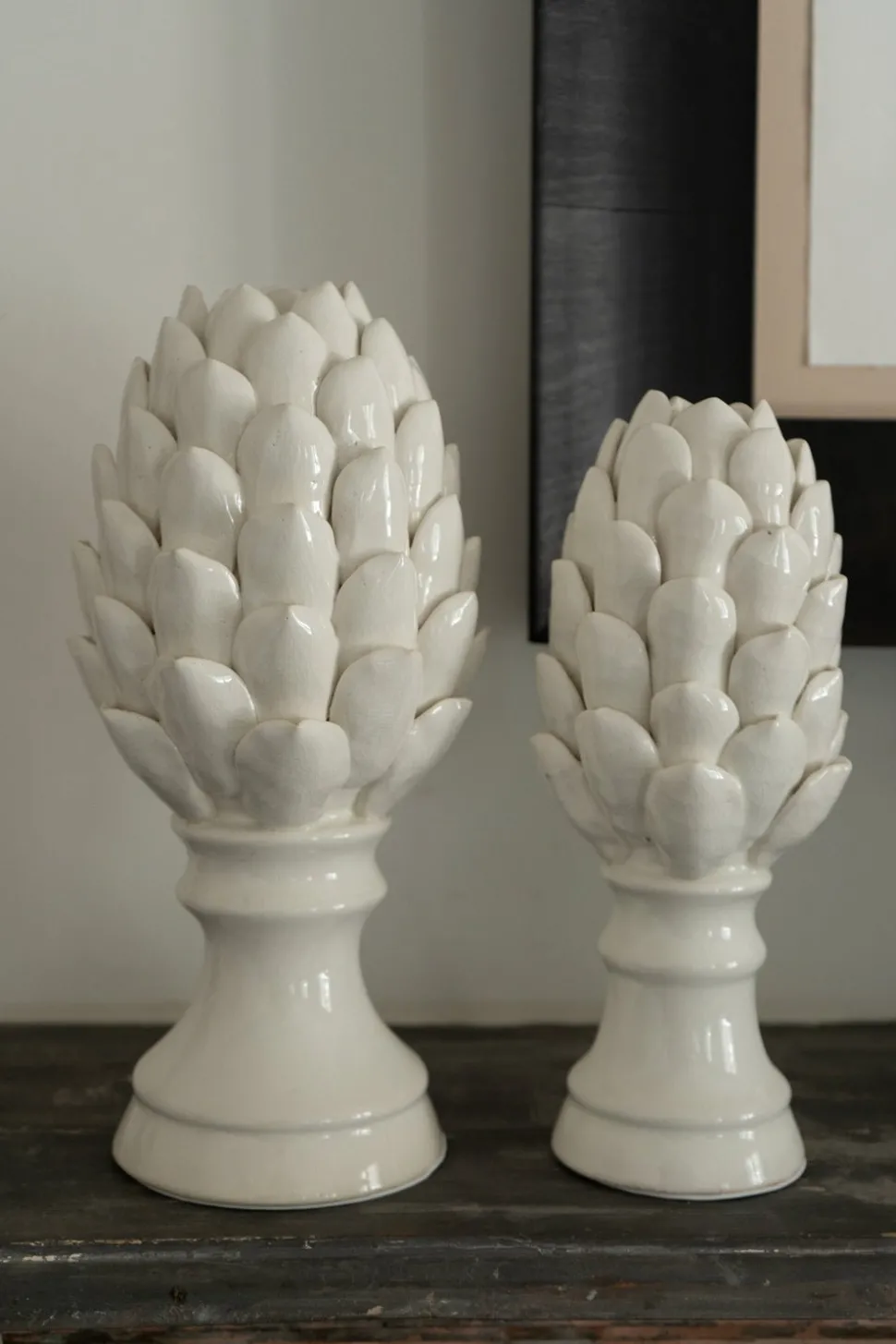 Figura Decorativa Con Diseño De Alcachofa Blanca Esmaltada Pequeña