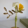 Florero De Metal Dorado Con Diseño De Planta