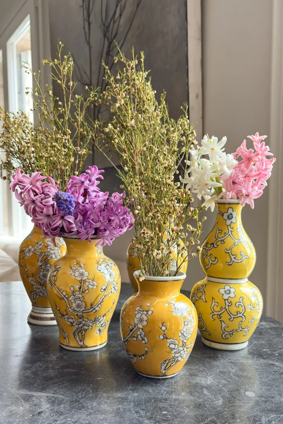 Florero De Porcelana Amarillo Diseño Botan