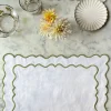 Individual Impermeable Blanco Con Borde Ondulado Verde