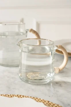 Jarra De Cristal Con Asa De Mimbre