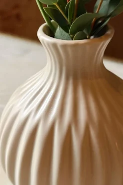 Jarrón De Porcelana Beige