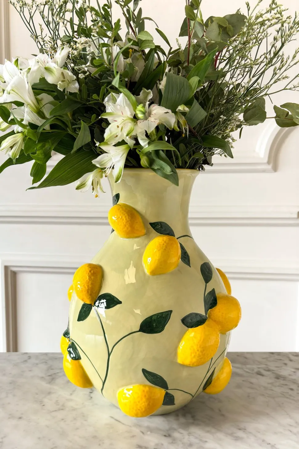 Jarrón Diseño Limones Y Fondo Verde