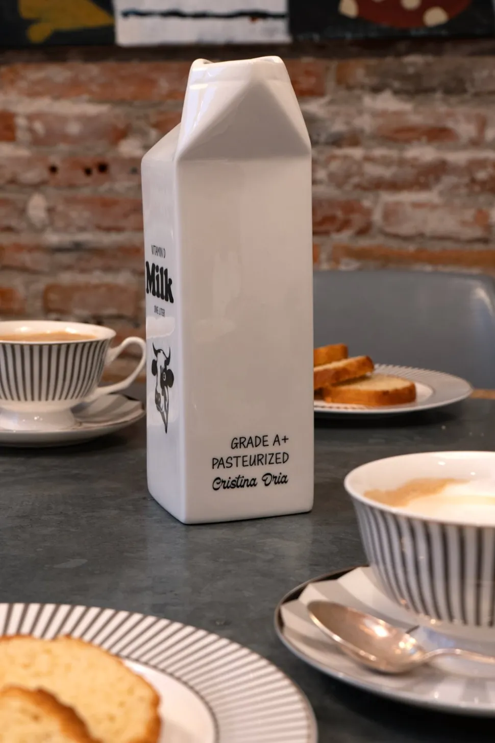 Lechera Brick de Cerámica Blanca Grande CO