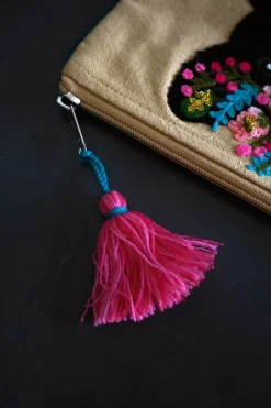 Neceser Bordado A Mano Con Diseño De Perro Beige