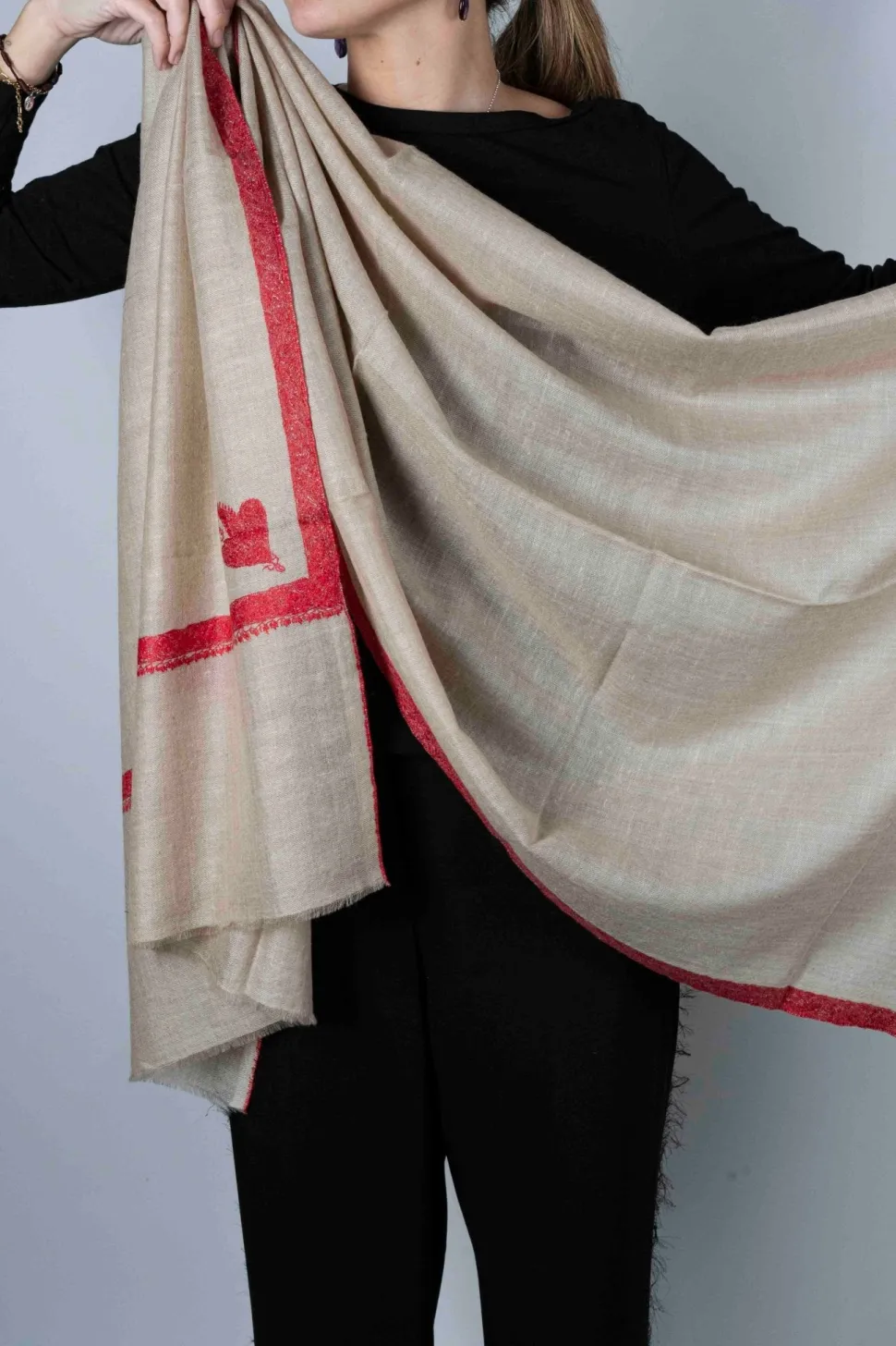 Pashmina Lisa Con Bordado