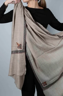 Pashmina Lisa Con Bordado