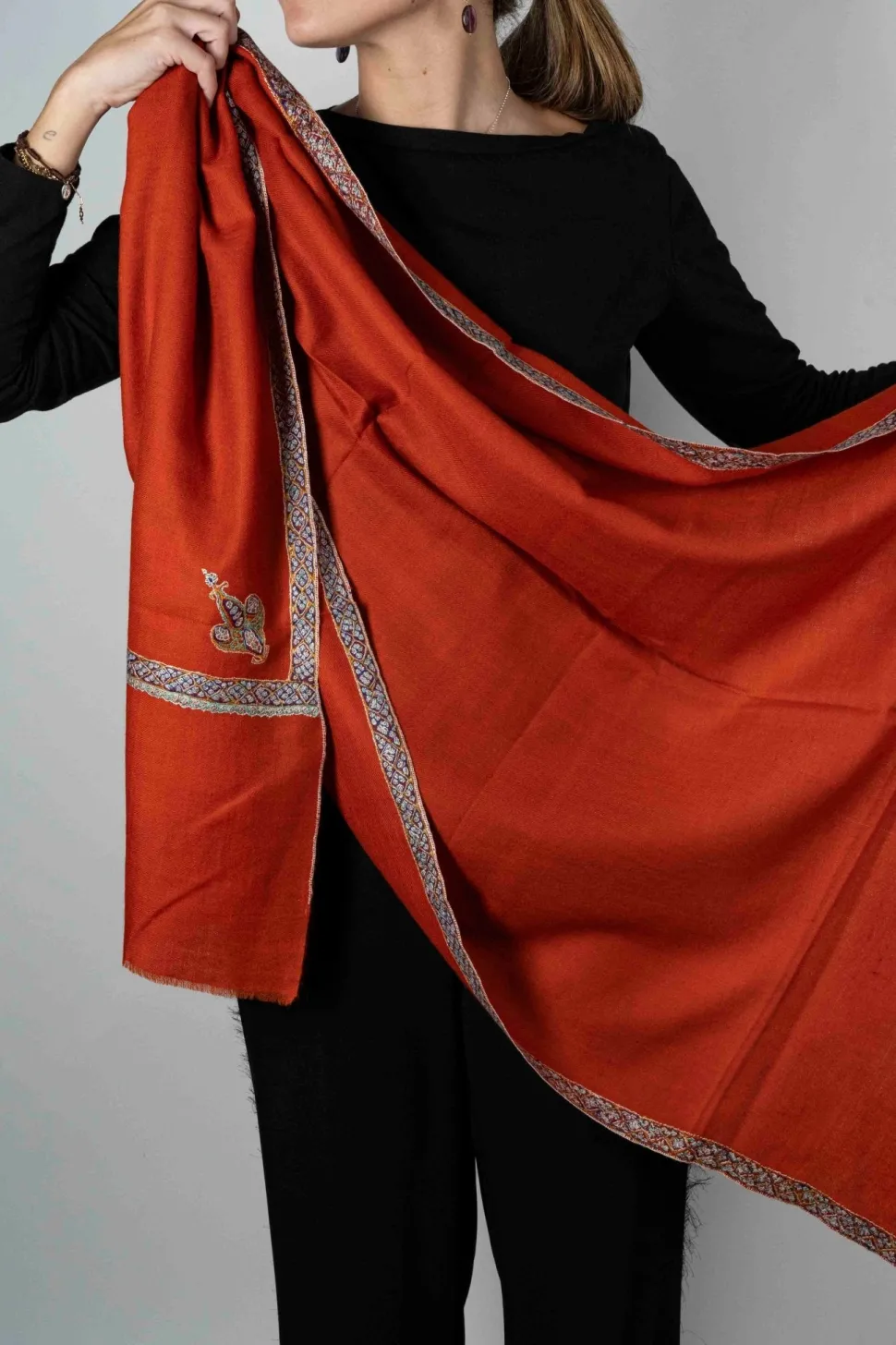 Pashmina Lisa Con Bordado