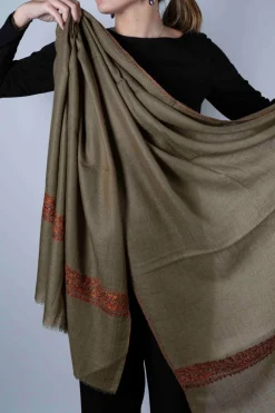Pashmina Lisa Con Bordado