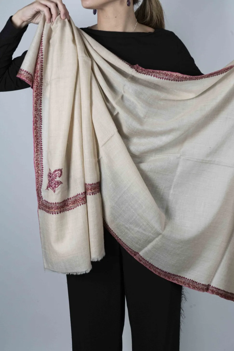 Pashmina Lisa Con Bordado