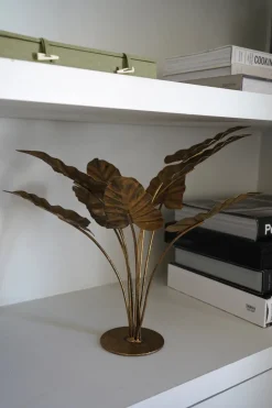 Planta Decorativa De Metal Dorada