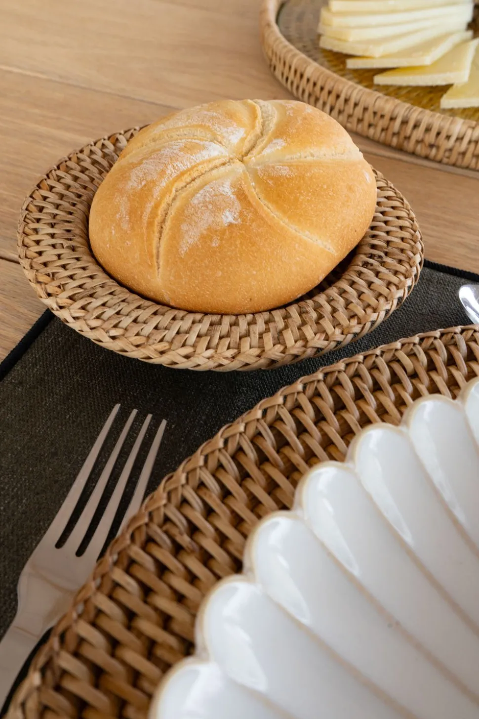 Plato De Pan De Ratán Marrón Natural