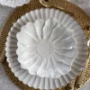Plato De Postre Con Diseño De Flor Blanca CO