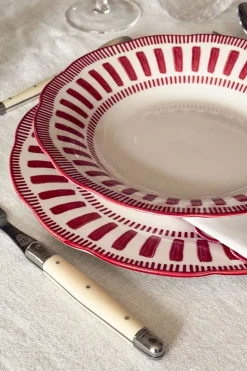 Plato Hondo Con Diseño Rojo Y Blanco