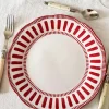 Plato Llano Con Diseño Rojo Y Blanco