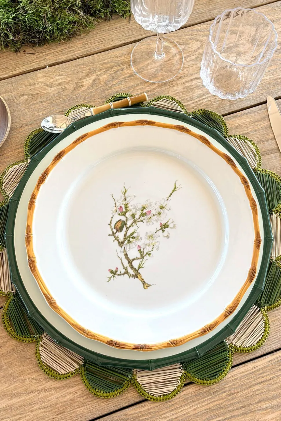 Plato Llano Diseño Bambú & Flor Almendro